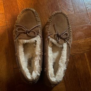 Womens size 6 ugg moccasins